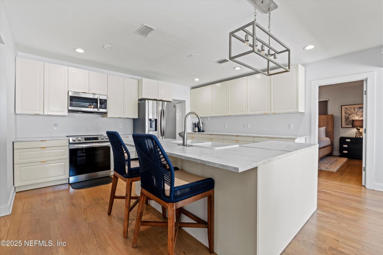 109 12th Avenue N, Jacksonville Beach, FL 32250 Photo