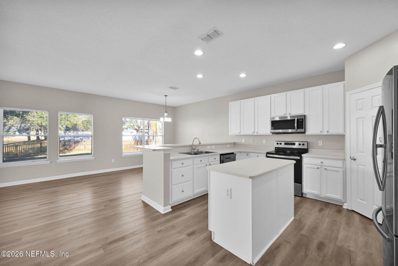 8663 Derry Drive, Jacksonville, FL 32244 Photo