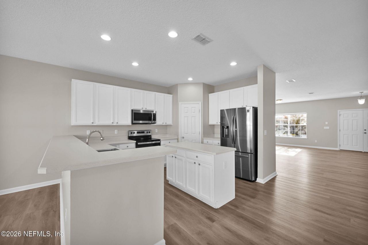 8663 Derry Drive, Jacksonville, FL 32244 Photo