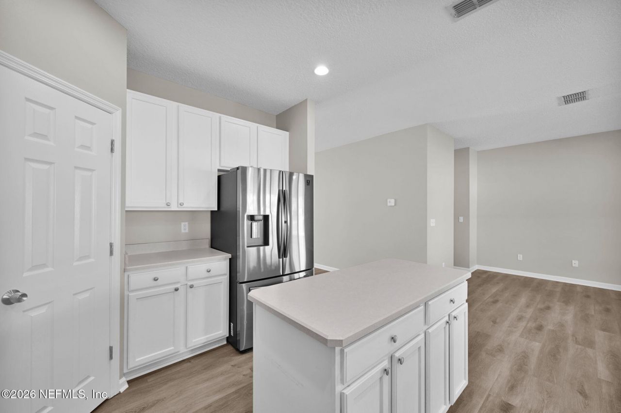 8663 Derry Drive, Jacksonville, FL 32244 Photo