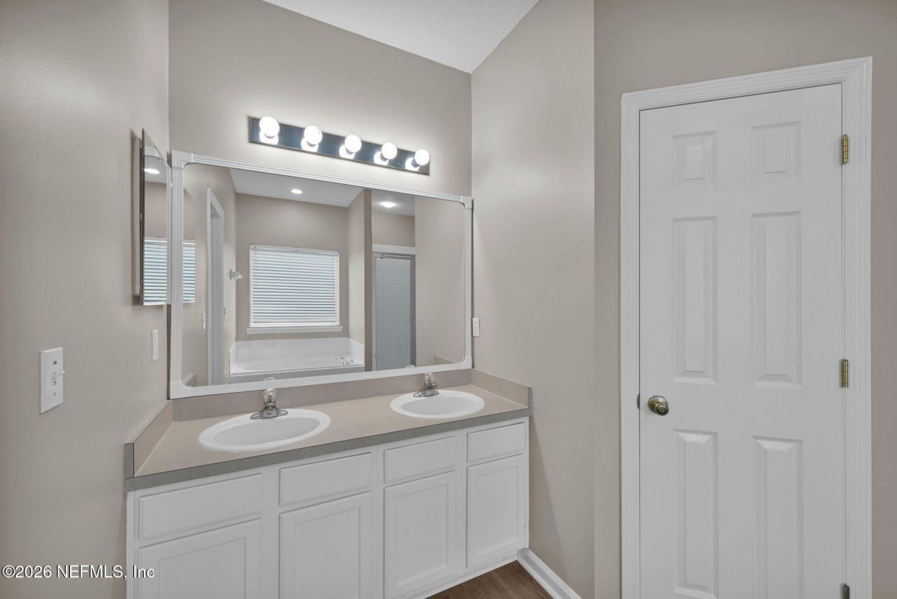 8663 Derry Drive, Jacksonville, FL 32244 Photo