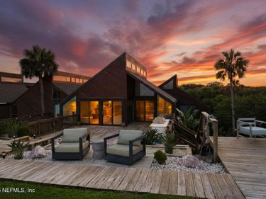 2277 SEMINOLE Road, Unit M, Atlantic Beach, FL 32233