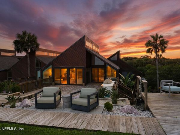 2277 SEMINOLE Road, Unit M, Atlantic Beach, FL 32233