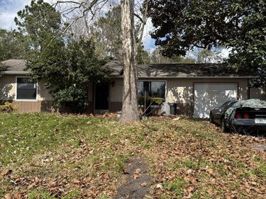 1807 SHANNON LAKE Drive, Middleburg, FL 32068