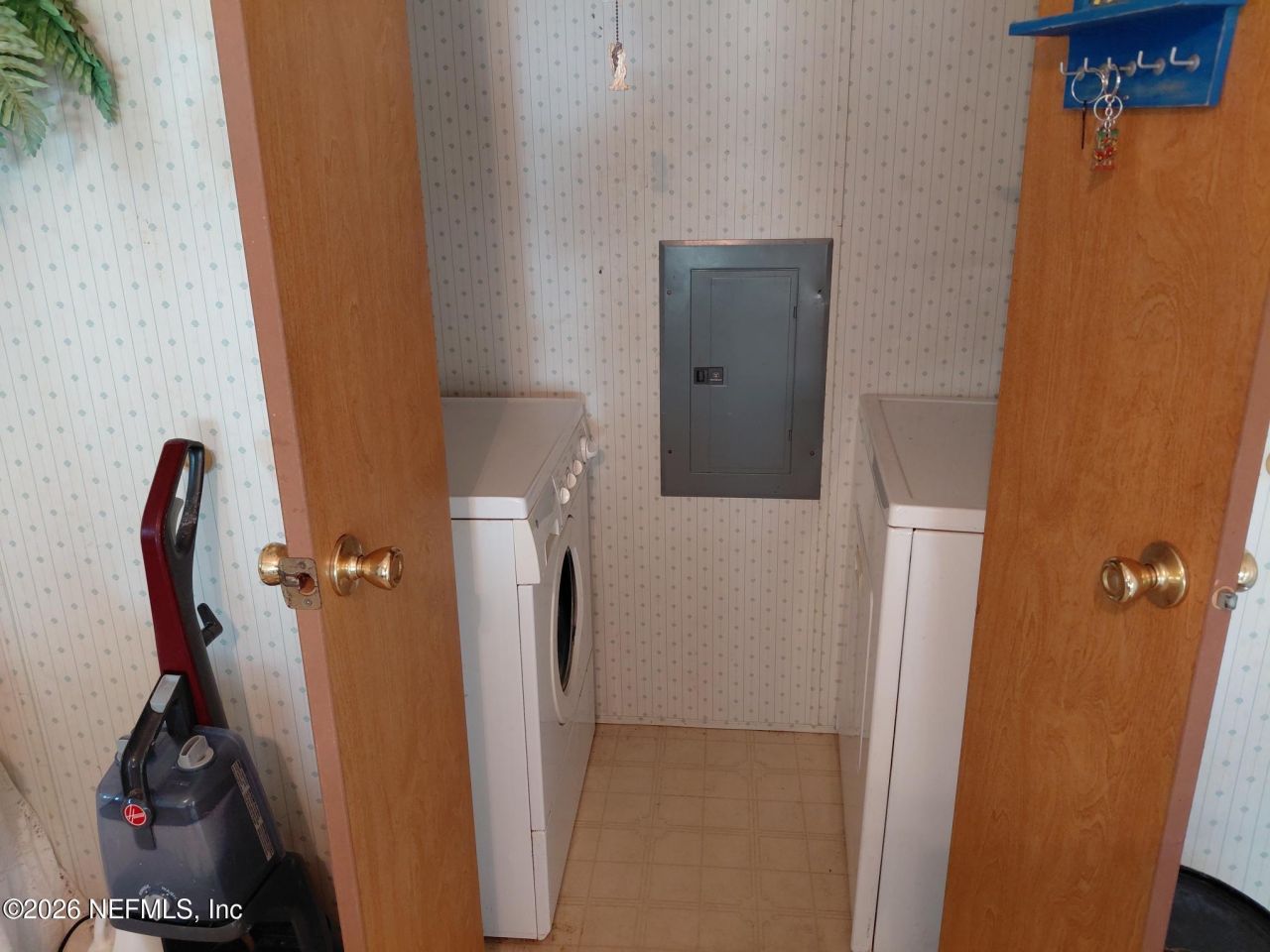 106 Breezewood Circle, San Mateo, FL 32187 Photo