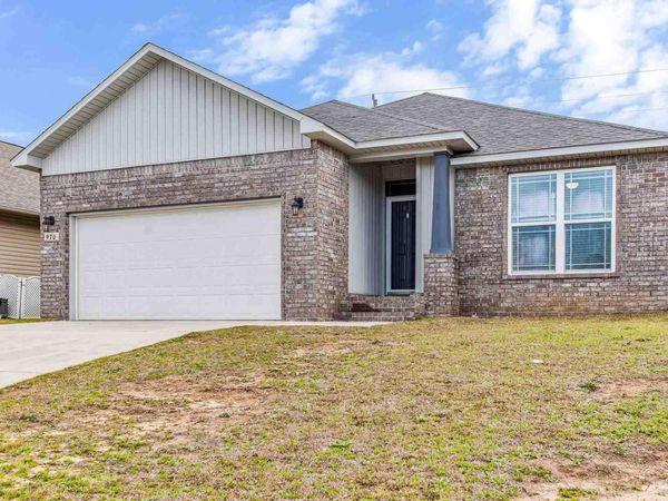 970 John Deere Ln, Cantonment, FL 32533