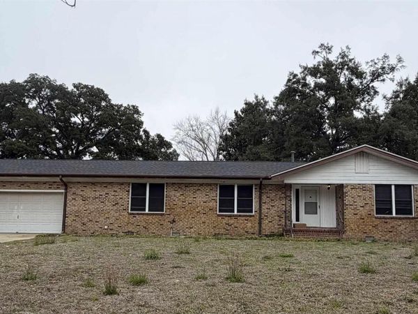 7640 Templeton Rd, Pensacola, FL 32506