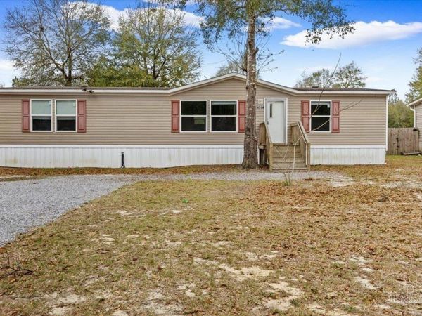 1514 Trotter Way, Baker, FL 32531