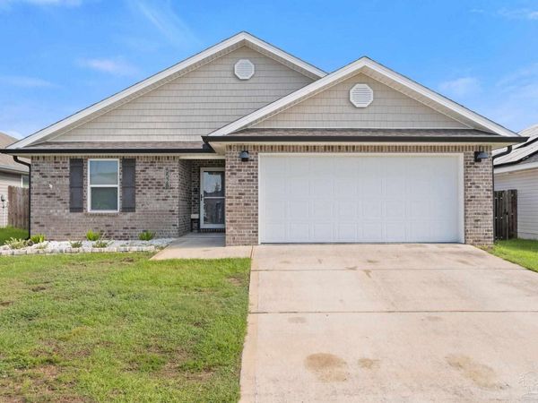 5528 Lancelot Tr, Milton, FL 32583