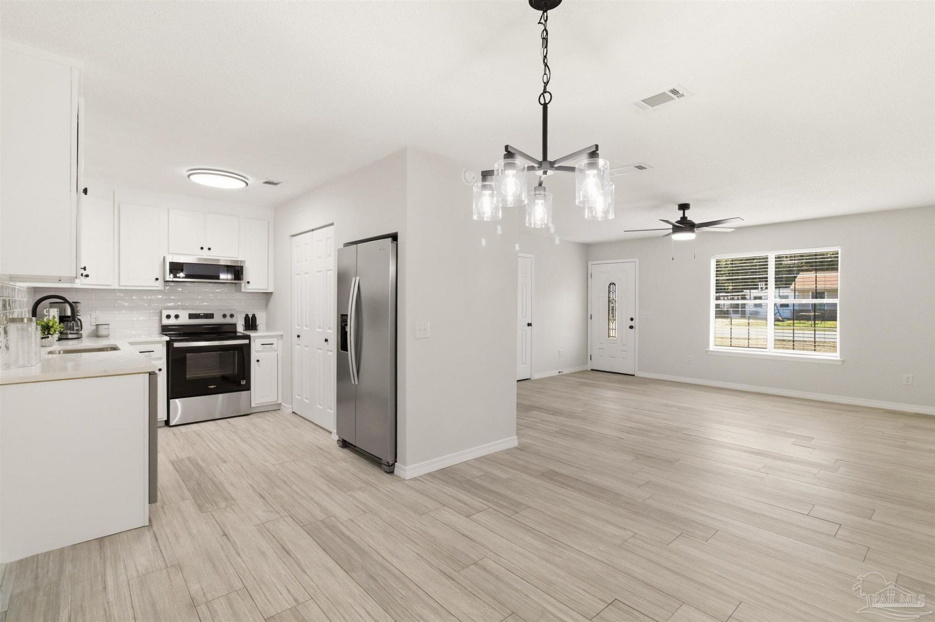 5125 Central Dr, Pace, FL 32571 Main Photo