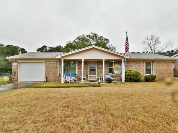 7016 Esther St, Pensacola, FL 32506