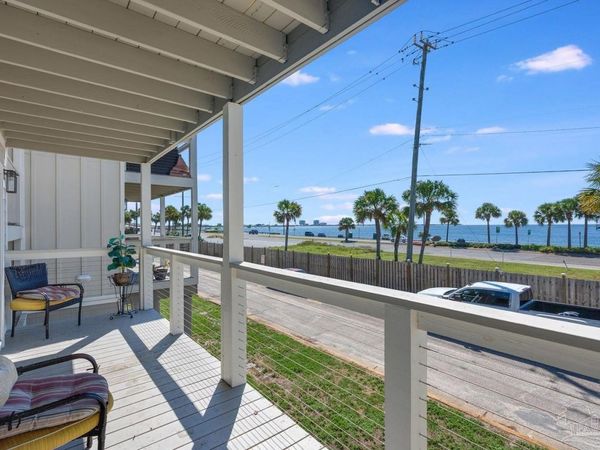 200 Pensacola Beach Rd, Unit D2, Gulf Breeze, FL 32561