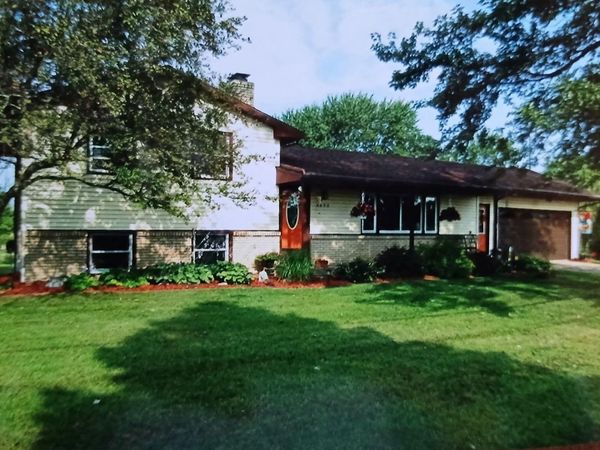 8453 Hanna Lake Avenue SE, Caledonia, MI 49316