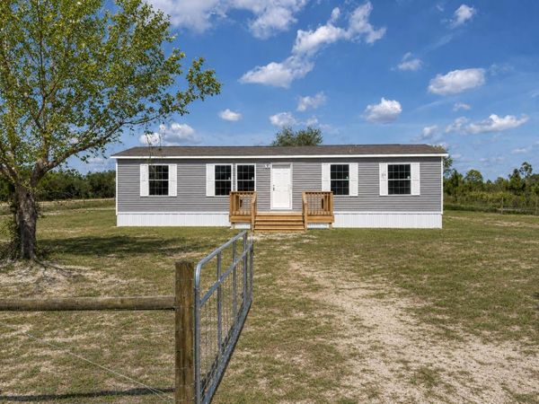 15983 NW 272nd Street, Okeechobee, FL 34972