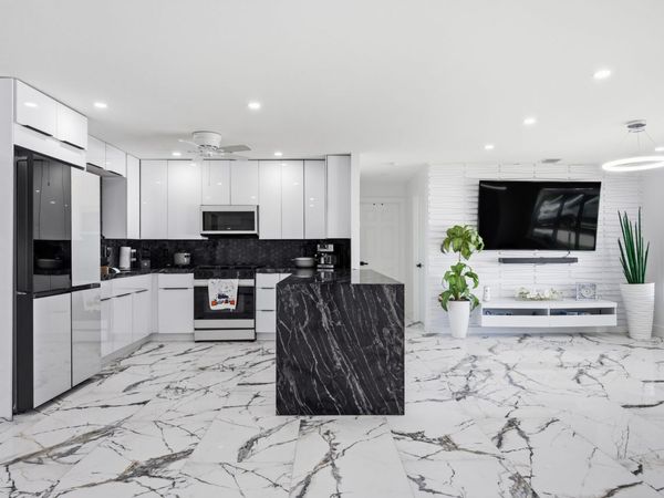 19267 Hansen Trail, Sugarloaf, FL 33042