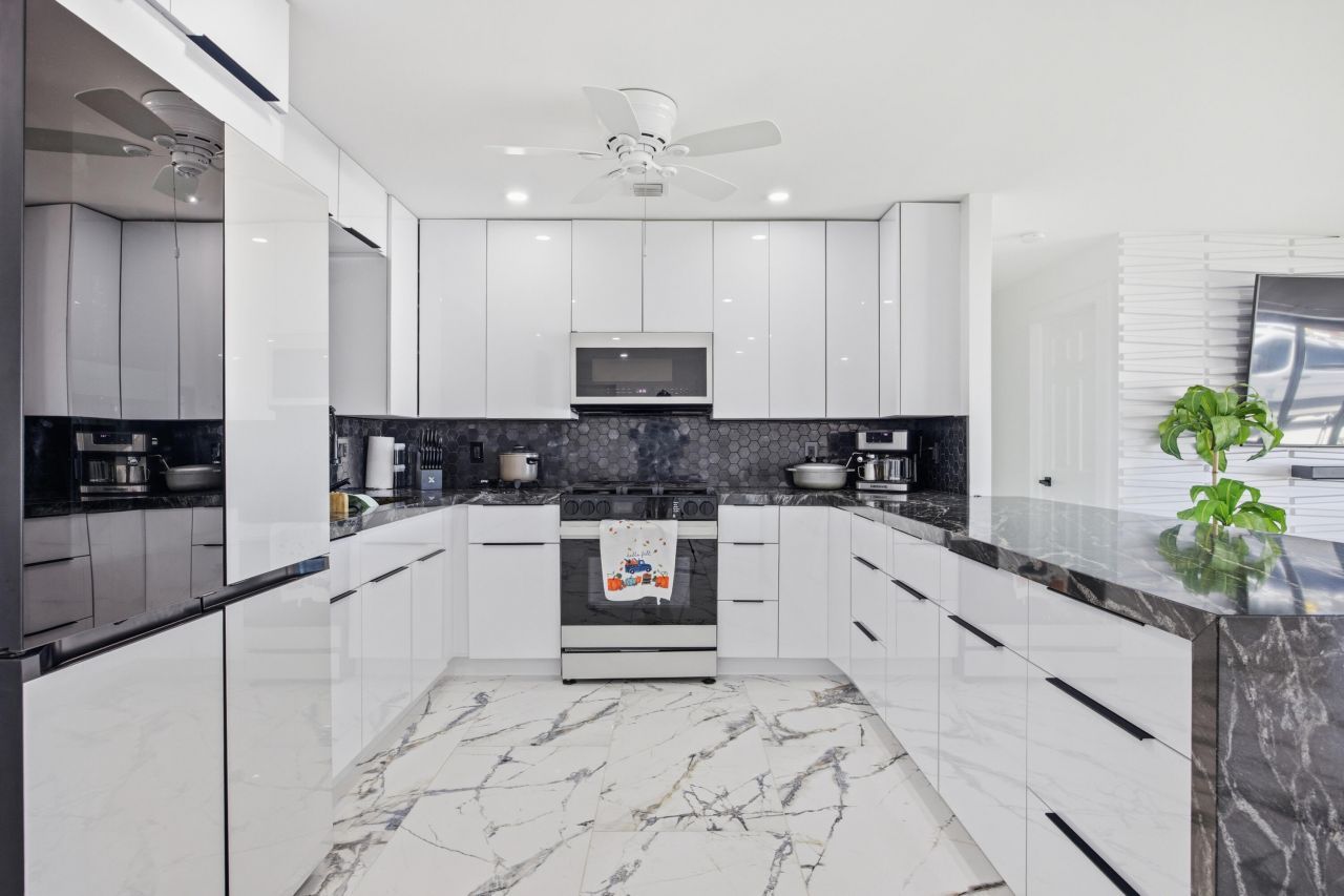 19267 Hansen Trail, Sugarloaf, FL 33042 Photo