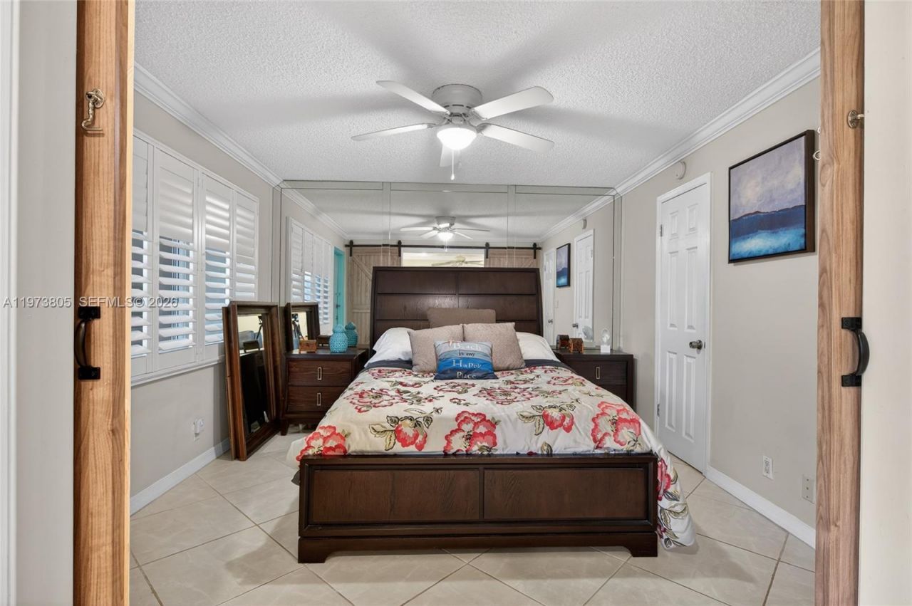 1308 Bayview Dr, Unit 2B, Fort Lauderdale, FL 33304 Photo