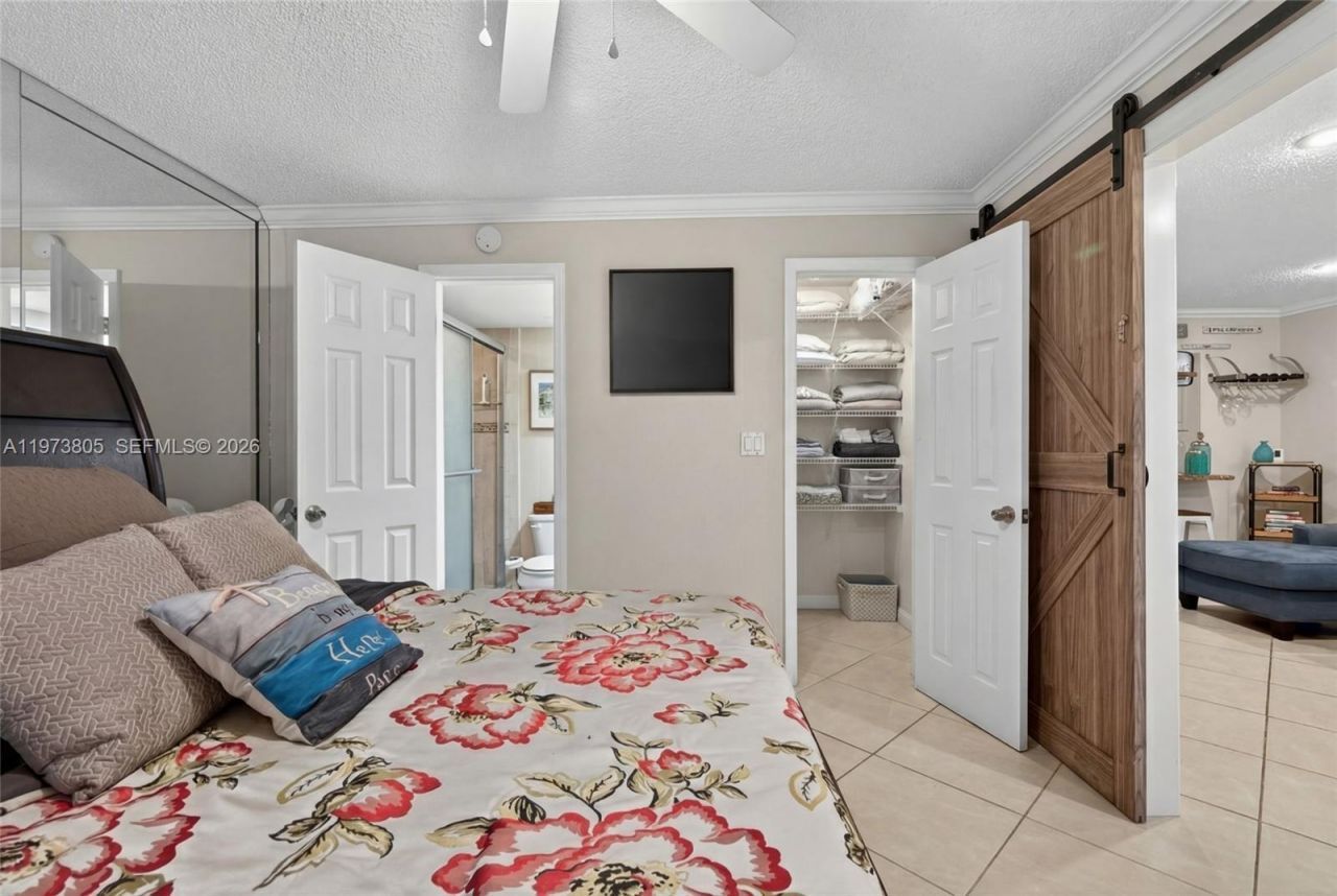 1308 Bayview Dr, Unit 2B, Fort Lauderdale, FL 33304 Photo