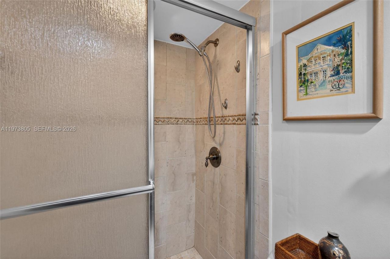 1308 Bayview Dr, Unit 2B, Fort Lauderdale, FL 33304 Photo