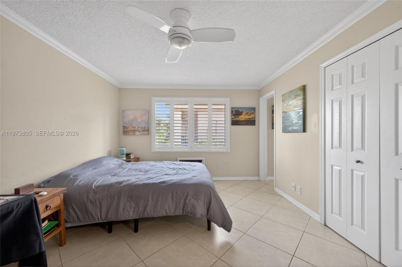 1308 Bayview Dr, Unit 2B, Fort Lauderdale, FL 33304 Photo
