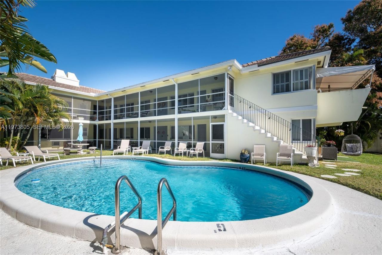 1308 Bayview Dr, Unit 2B, Fort Lauderdale, FL 33304 Photo