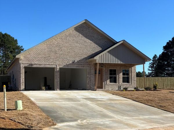 158 Sugar Maple Dr, Florence, AL