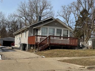 18 S Eastway Drive, Pontiac, MI 48342