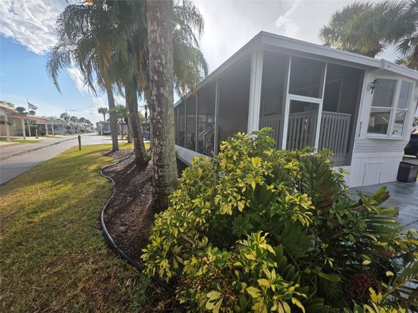 6698 SE 54th St, Okeechobee, FL 34974