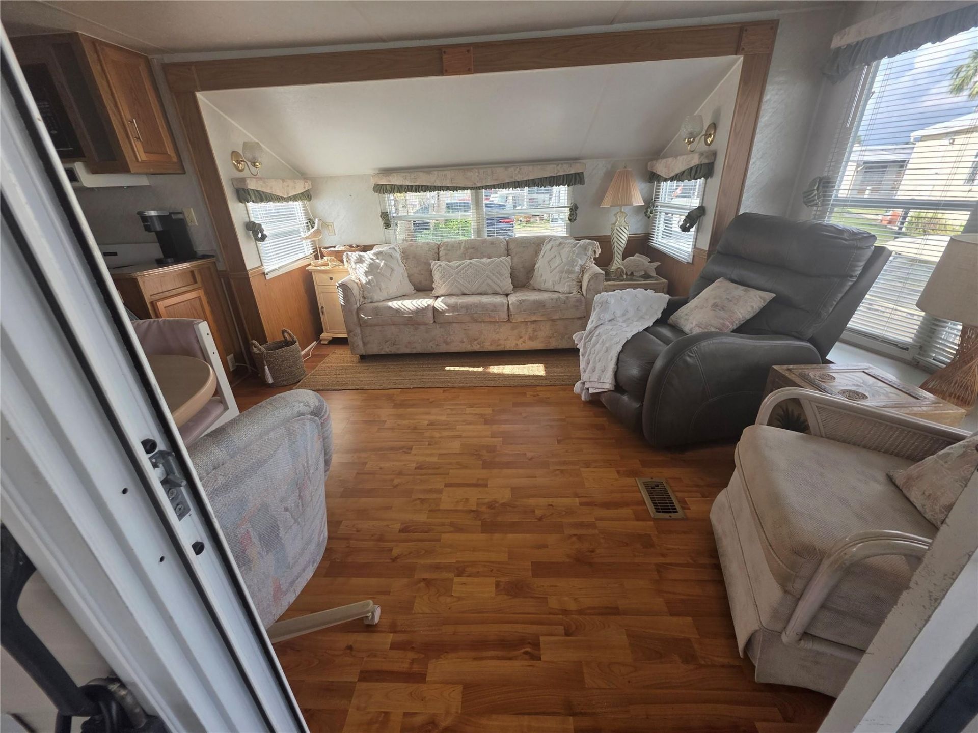 6698 SE 54th St, Okeechobee, FL 34974 Photo