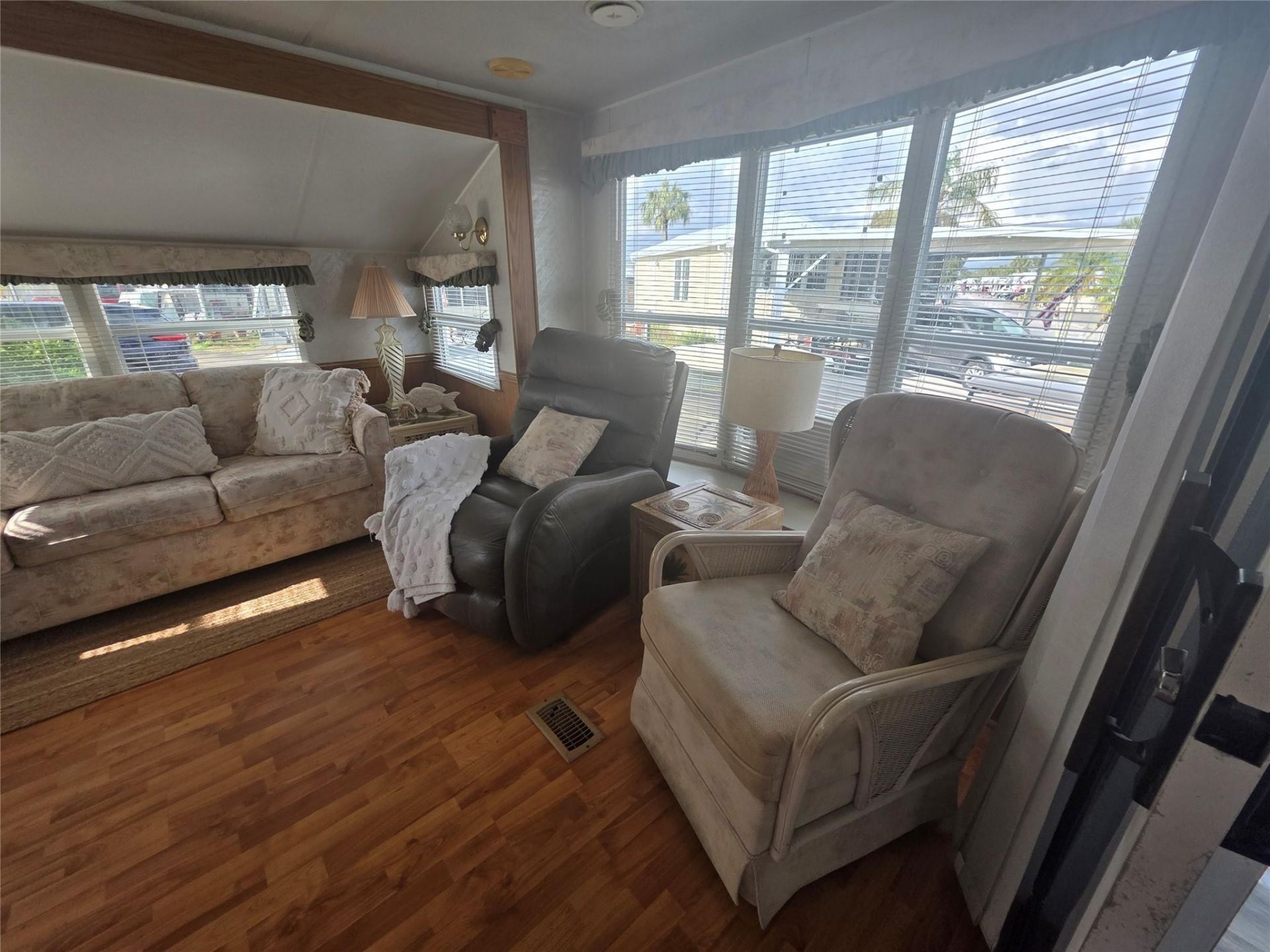 6698 SE 54th St, Okeechobee, FL 34974 Photo