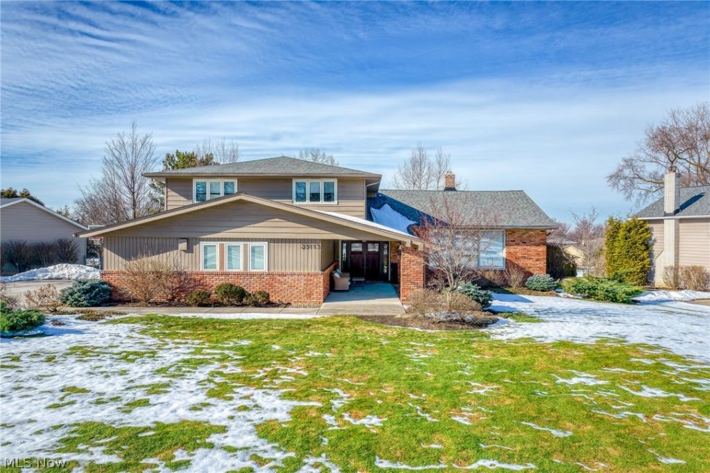 25113 Bridgeton Drive, Beachwood, OH 44122 Main Photo