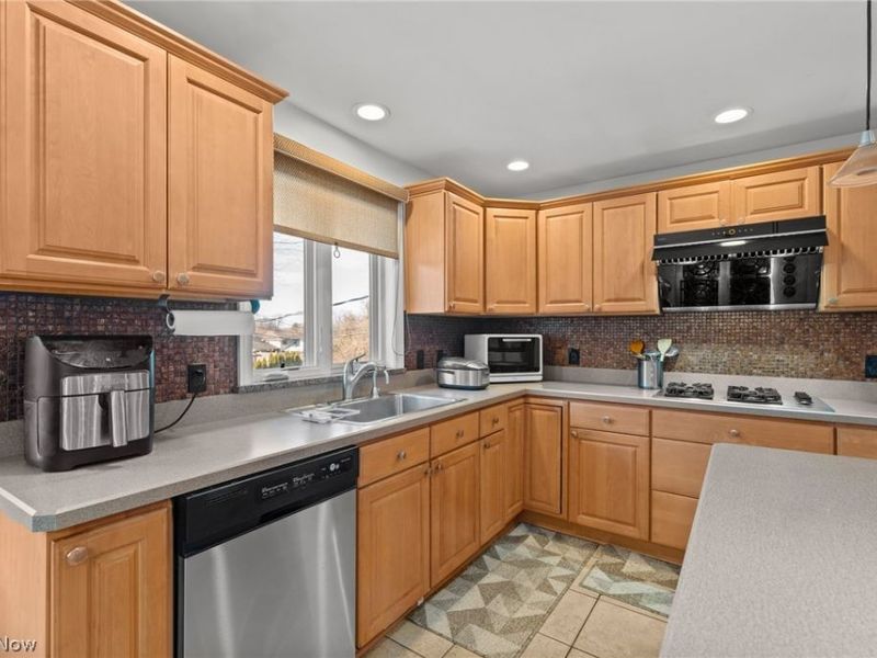 25113 Bridgeton Drive, Beachwood, OH 44122 Photo 11