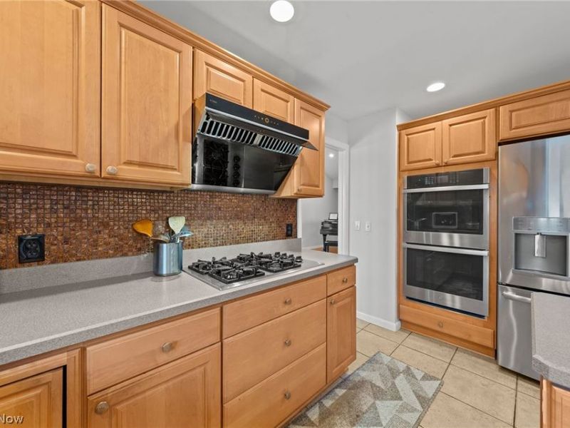 25113 Bridgeton Drive, Beachwood, OH 44122 Photo 12