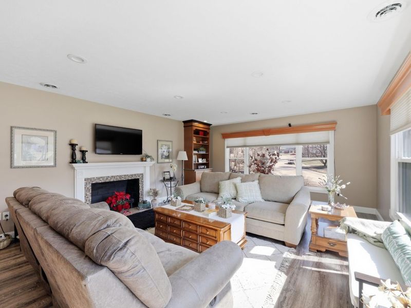 648 N Tanglewood Drive, Springfield, OH 45504 Photo 12