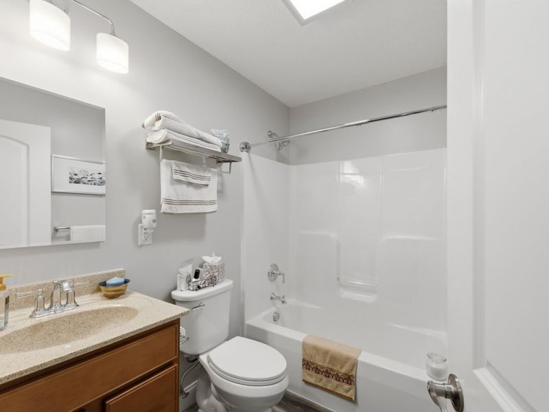 648 N Tanglewood Drive, Springfield, OH 45504 Photo 20