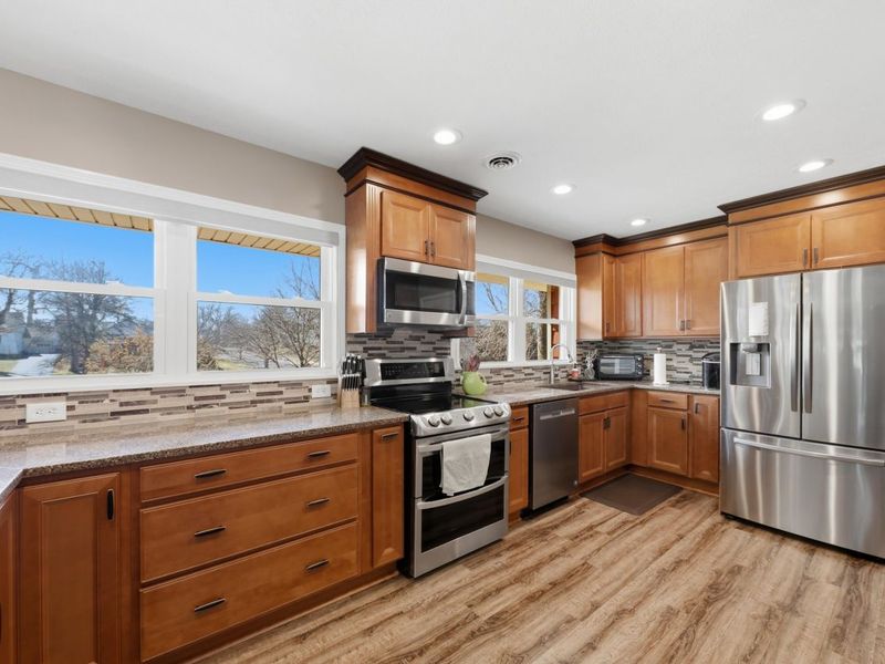 648 N Tanglewood Drive, Springfield, OH 45504 Photo 6