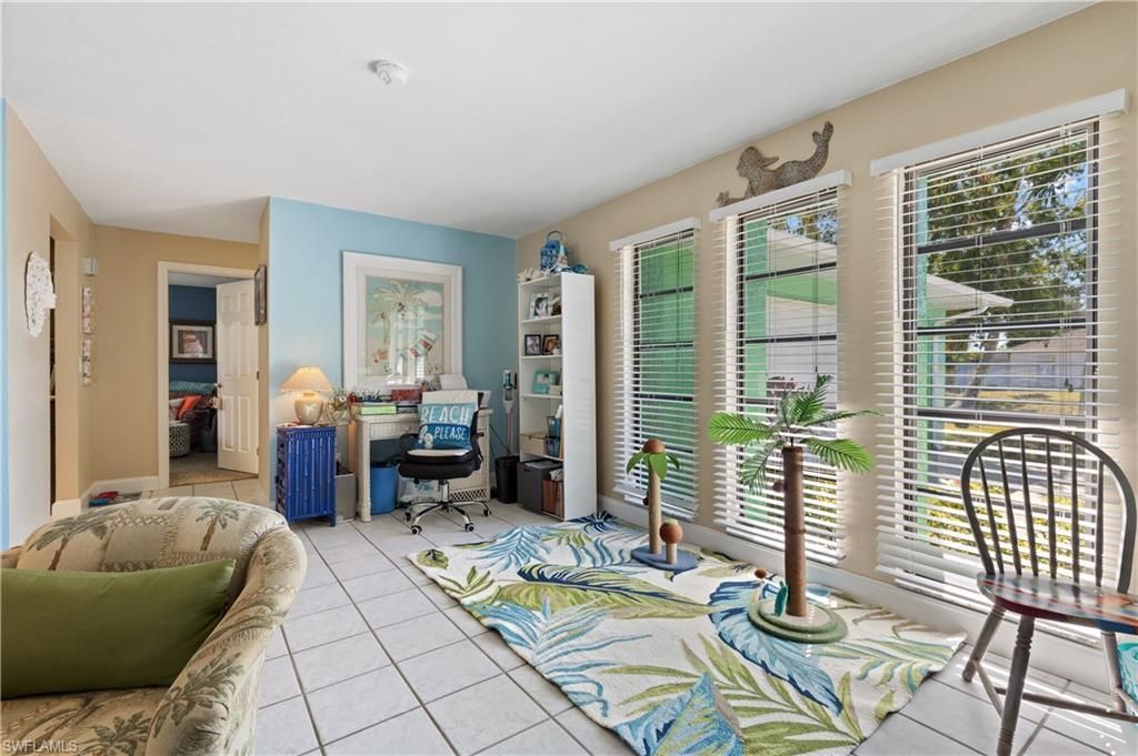 913 SE 26th Ter, Cape Coral, FL 33904 Photo