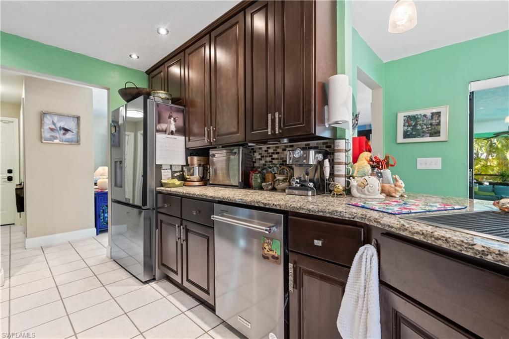 913 SE 26th Ter, Cape Coral, FL 33904 Photo
