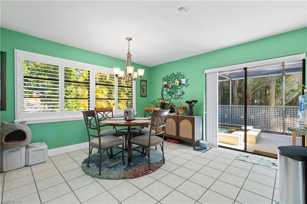 913 SE 26th Ter, Cape Coral, FL 33904 Photo