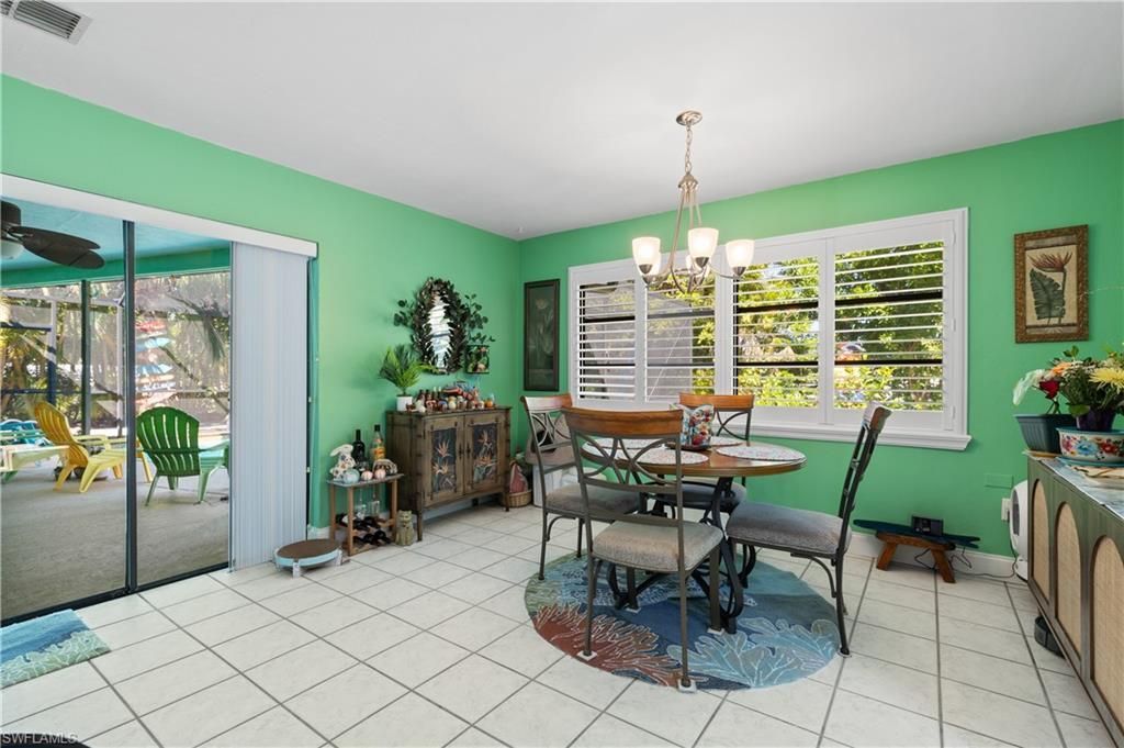 913 SE 26th Ter, Cape Coral, FL 33904 Photo