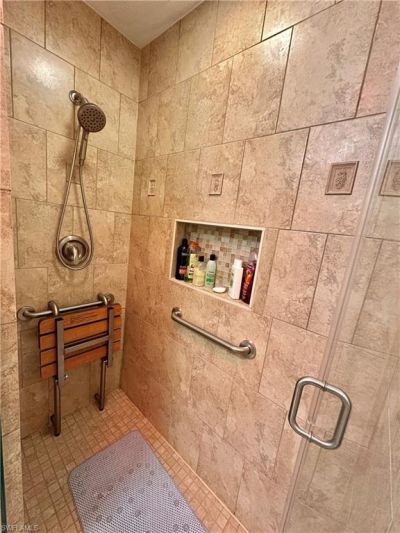 913 SE 26th Ter, Cape Coral, FL 33904 Photo