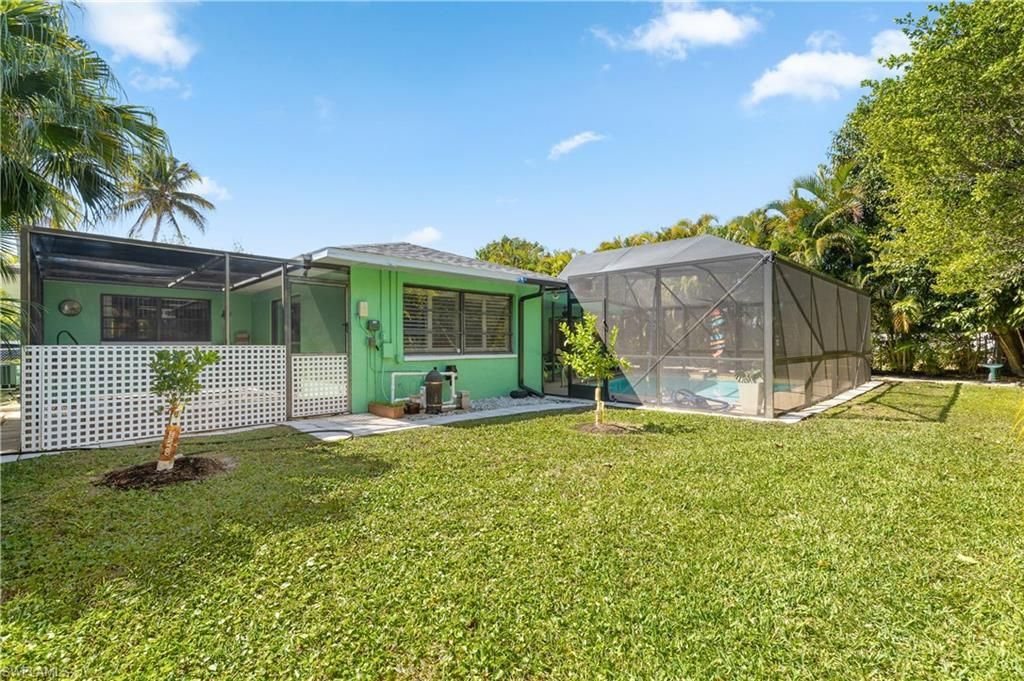 913 SE 26th Ter, Cape Coral, FL 33904 Photo