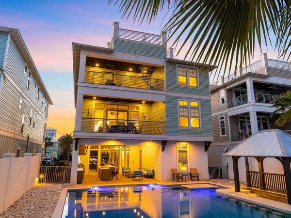 89 Shirah Street, Destin, FL 32541