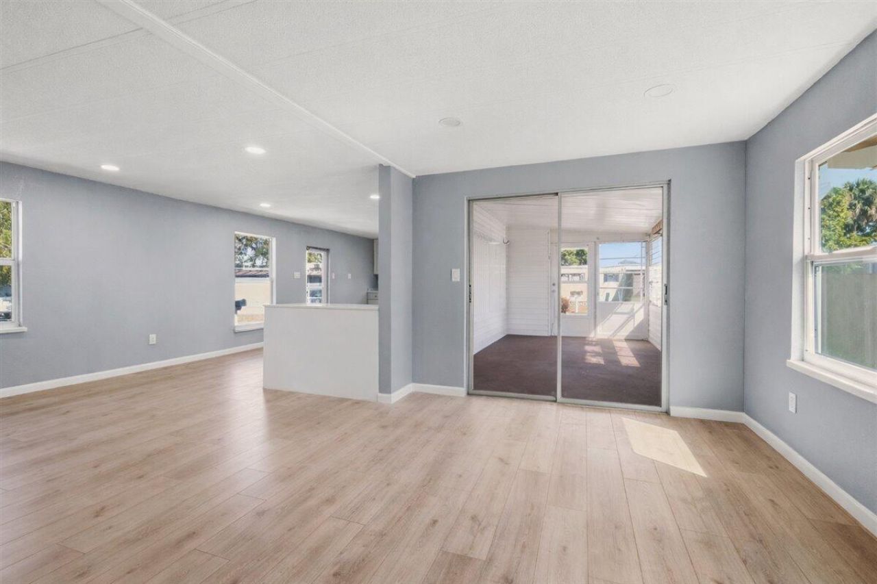 47 Tangerine Avenue, Fort Pierce, FL 34982 Photo