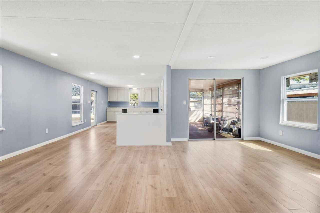 47 Tangerine Avenue, Fort Pierce, FL 34982 Photo