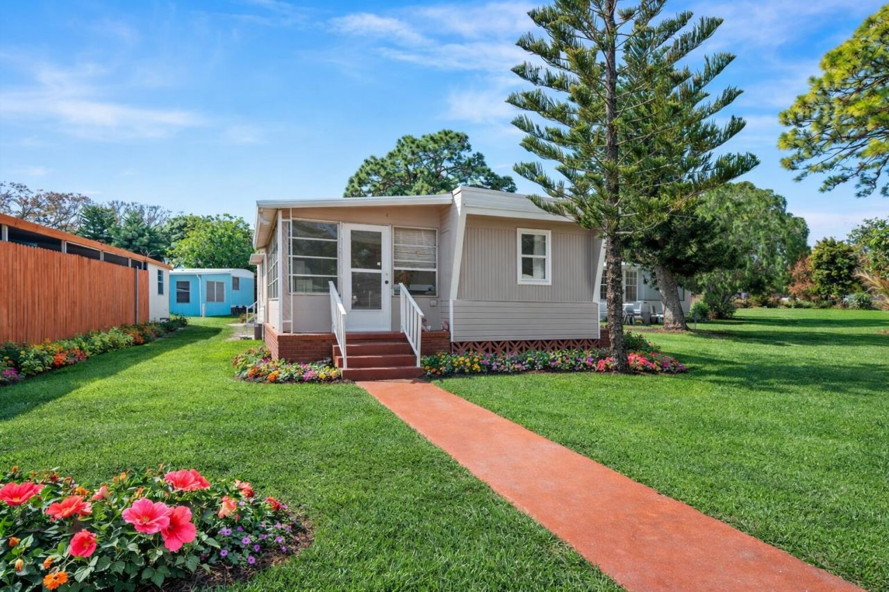 47 Tangerine Avenue, Fort Pierce, FL 34982 Photo