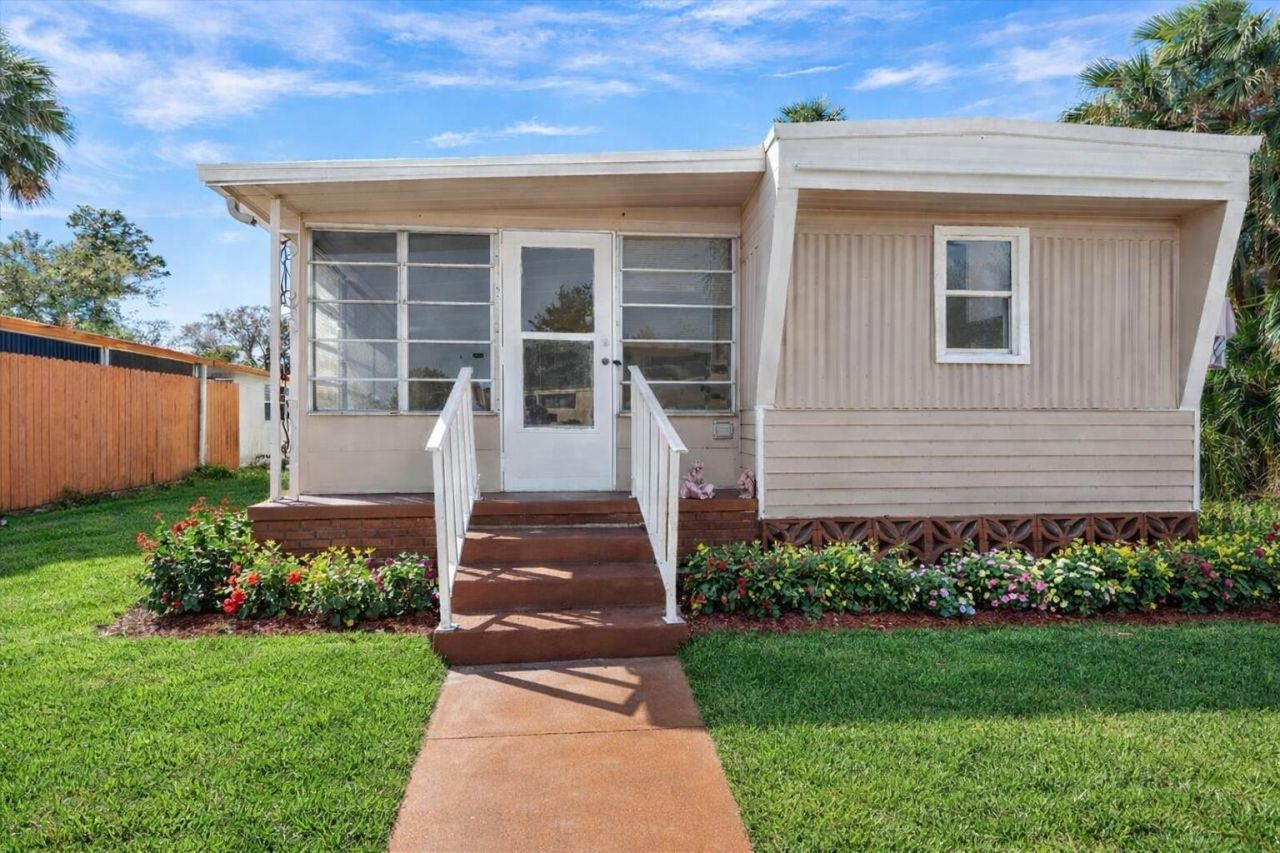 47 Tangerine Avenue, Fort Pierce, FL 34982 Photo