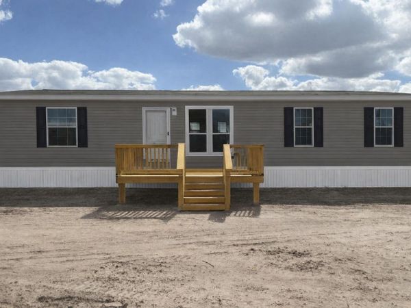 18990 NW 268th Street, Okeechobee, FL 34972