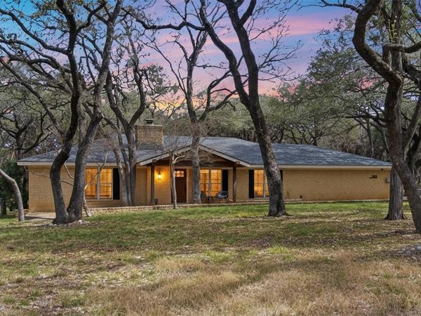 2189 Chaparral DR, New Braunfels, TX 78132
