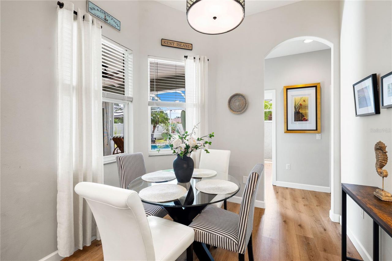 6750 64th Terrace E, Bradenton, FL 34203 Photo